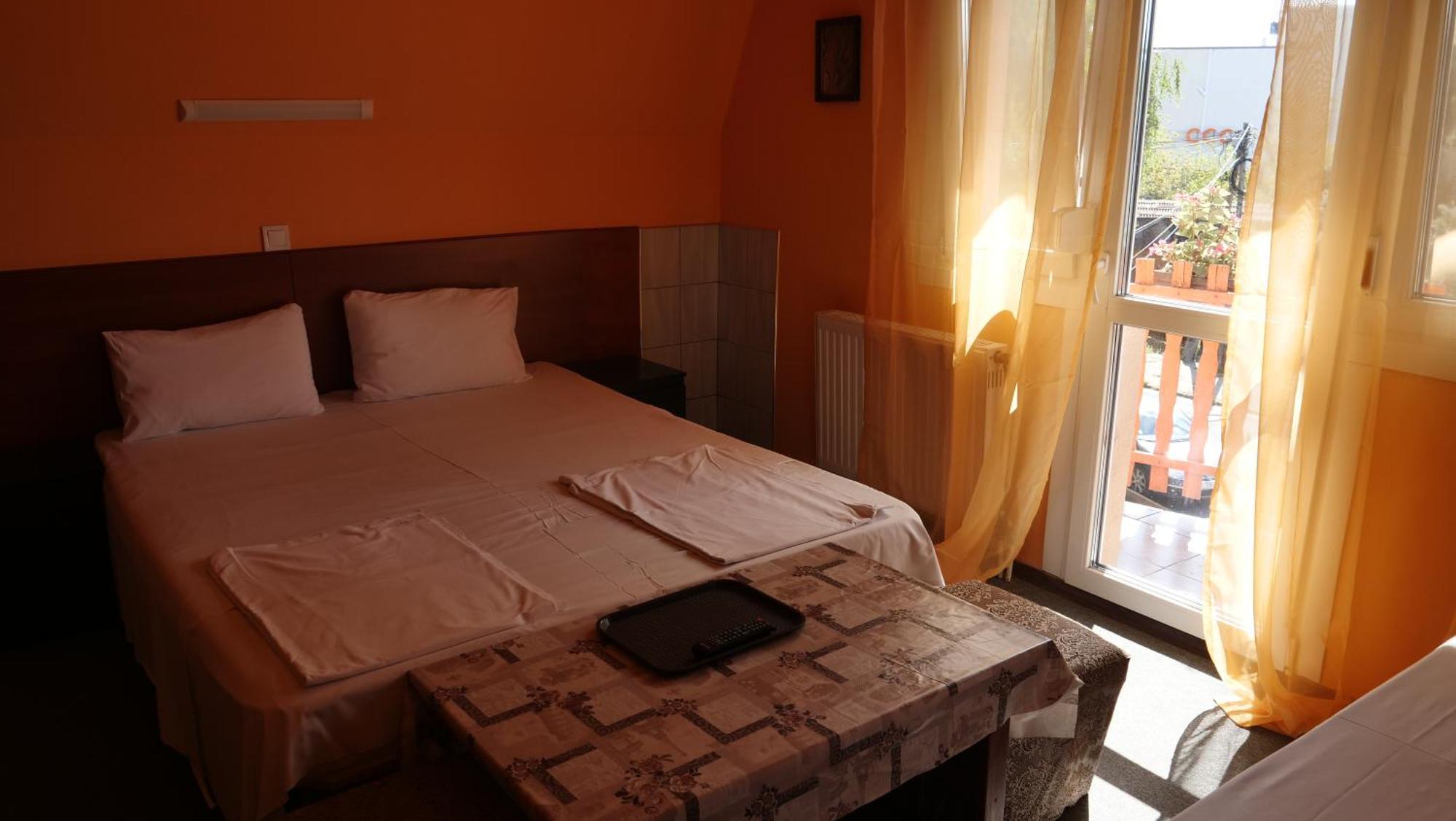 Attila Hotel Budapest Exterior photo